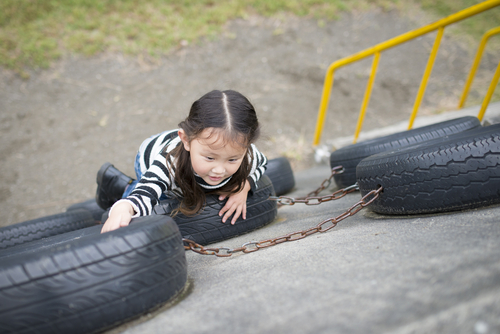 tahapan perkembangan motorik anak 