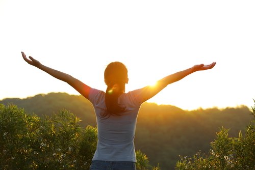 Berbagai Manfaat Berjemur Sinar Matahari yang Penting