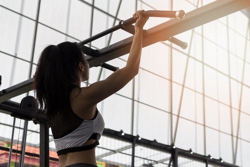 6 Manfaat Pull-Up bagi Kesehatan Tubuh Secara Lengkap