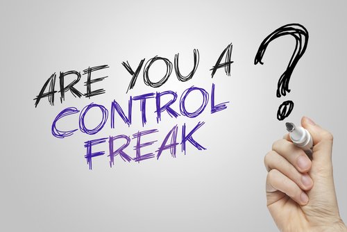 Tips Menghadapi Control Freak, Orang yang Suka Mengatur