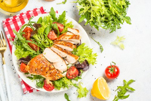 Tips Aman Makan Siang di Kantor Selama Pandemi