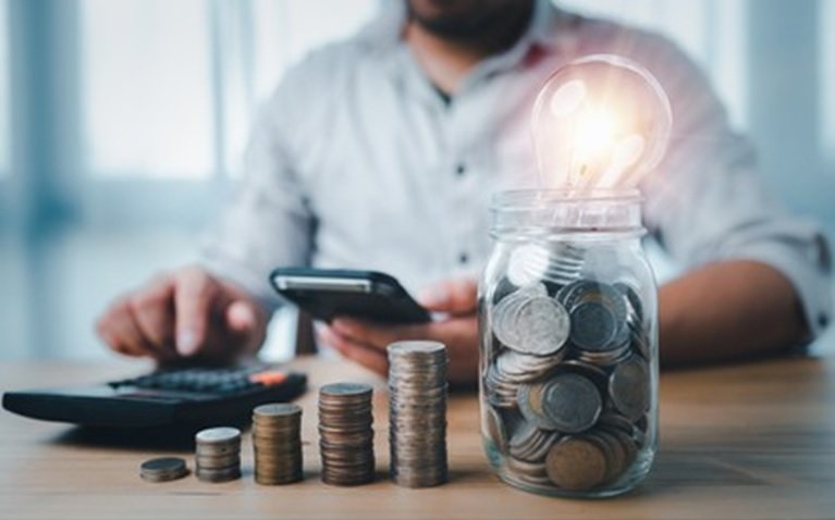 Tips Menghemat Listrik di Rumah