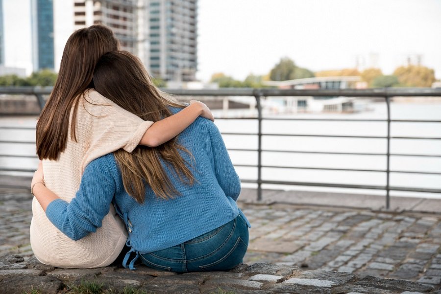 Saat Teman Bilang Ingin Bunuh Diri, Harus Apa? 