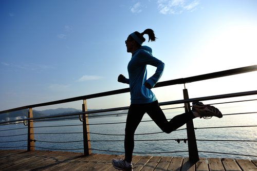 Tips Berolahraga Malam bagi Pekerja Kantoran