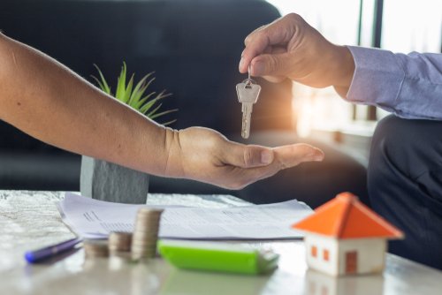 Sewa Barang, Mengapa Tidak? Ini Keuntungan dan Kerugian yang Perlu Anda Pertimbangkan