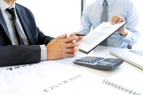 Asuransi Mikro, Asuransi dengan Premi Lebih Kecil dibanding Asuransi Tradisional