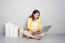 Sering Checkout Belanja Tengah Malam? Hati-hati Terjebak Doom Spending!