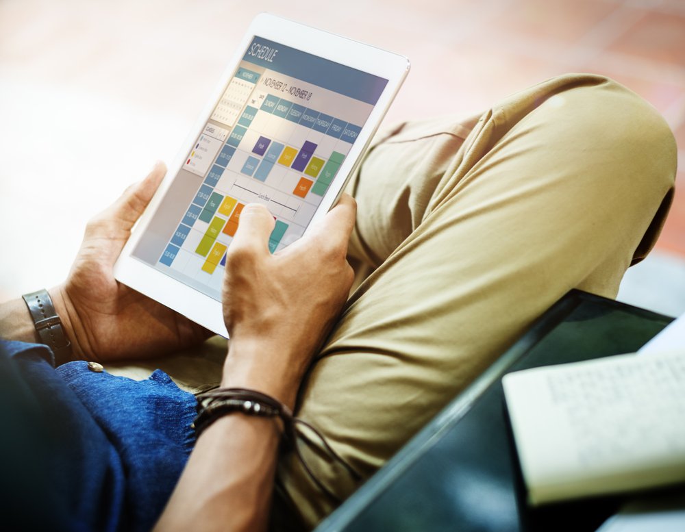 Teknologi Digital untuk Efisiensi Biaya Operasional 