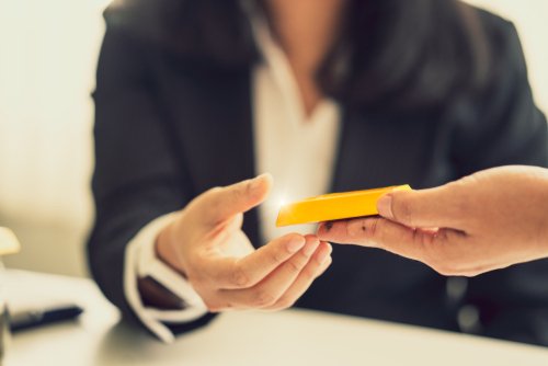 Di manakah Tempat Membeli Emas untuk Investasi?