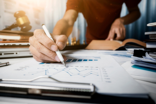 dominan pekerjaan yang berbeda antara soft skill dan hard skill