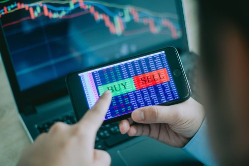 Panduan dan Cara Membeli Saham Minim Risiko Buat Pemula