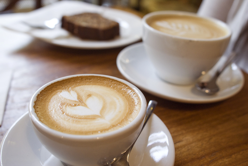 usaha kecil membuka kedai kopi