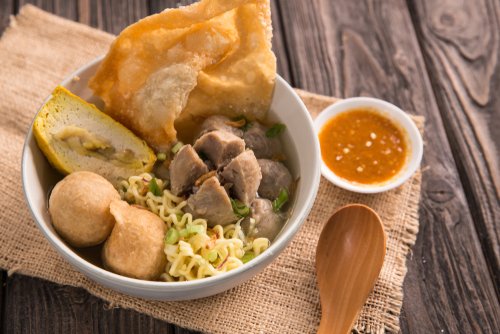Kiat Sukses Cara Memulai Usaha Bakso dan Mengembangkannya