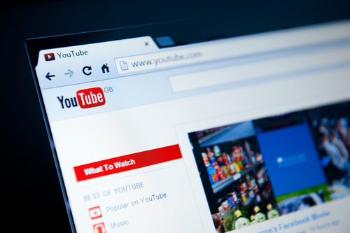 upload video sebelum memasang iklan di YouTube