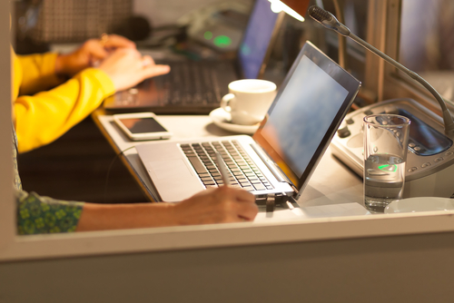 mulai jasa penerjemah sebagai freelancer