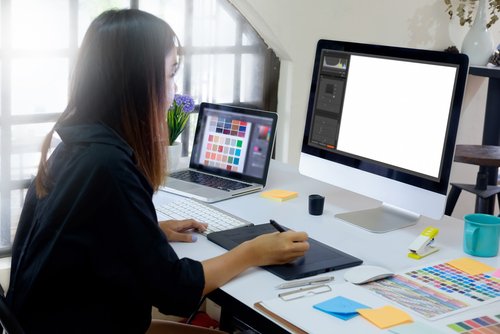 usaha rumahan yang lagi trend berupa desain grafis   