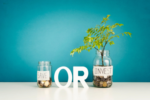 perbedaan investasi dan menabung dari segi produk