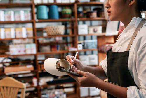 Tips Mengelola Stok Barang Dalam Bisnis Kopi Anda Secara Efektif