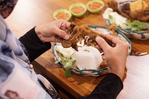 Warung Bebek, Peluang Usaha Pembawa Untung Puluhan Juta