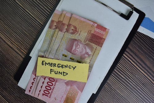Dana Darurat Dulu atau Asuransi Dulu?