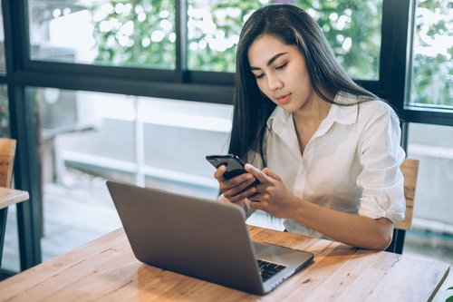 3 Perbedaan Internet Banking dan Mobile Banking untuk Kebutuhan Transaksi Online