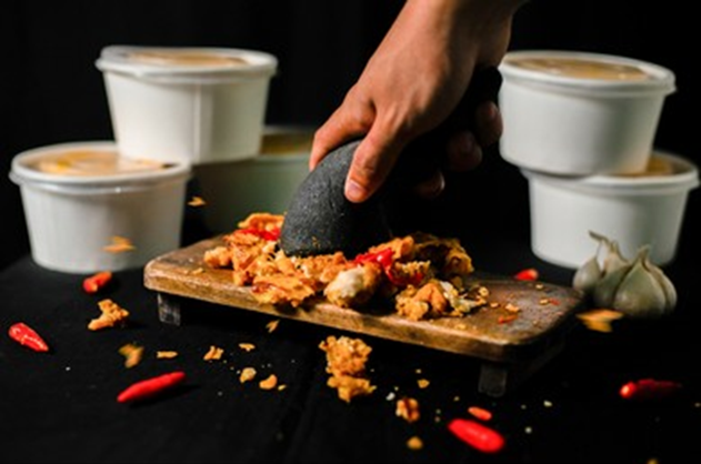 Tertarik Bisnis Ayam Geprek? Baca Ini Dulu Yuk!