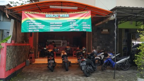 Tips Memulai Usaha Warmindo, Berapa Modal Awal?