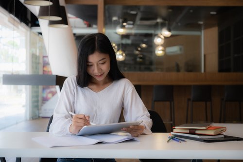 Tips Memanfaatkan Teknologi untuk Mengembangkan Bisnis