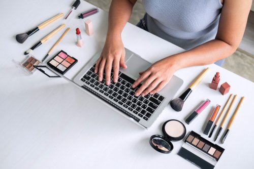 Tips Praktis Riset Pasar di Media Sosial untuk Usaha Kecantikan