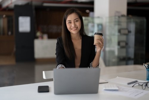 Tips Kelola Cuti Karyawan: Jaga Keseimbangan Hak dan Operasional Usaha